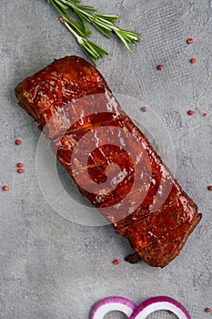 Pork ribs grilled with BBQ sauce and caramelized in honey