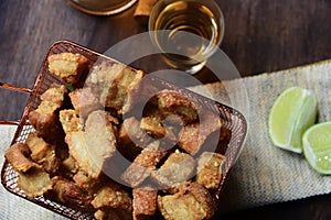 pork rinds fried pork skin Brazilian pancetta unsaltable fatty food bar food pururuca image