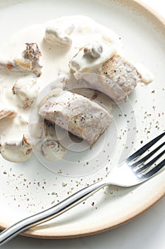 pork tenderloin with mushrooms and creamy sauce