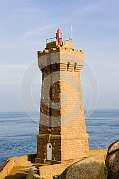 Pors Kamor lighthouse, Ploumanac& x27;h, Brittany, France