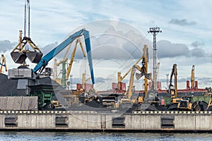 Port coal handling equipment.