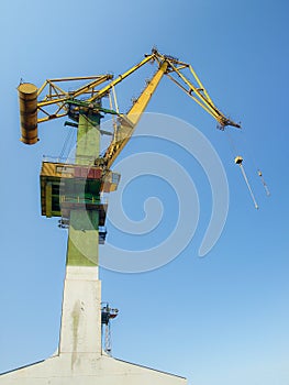 Port crane