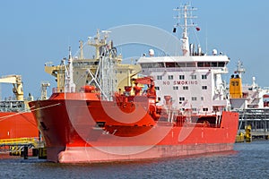 Port tanker shipping industry