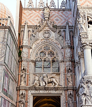 Porta della Carta detail, Doge's Palace main entrance, Venice, Italy photo