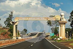 Portal of the city of MarilÃ¢ndia do Sul, in the north-central region of the state of ParanÃ¡, in Brazil.