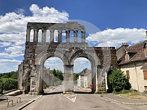 Porte d`Arroux, Autun, Bourgogne, France