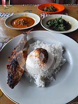 a portion of Padang rice