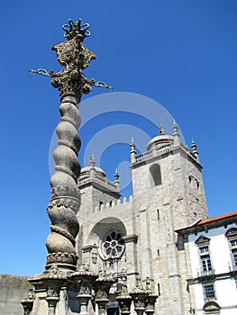 The Porto Cathedral Portuguese: Se do Porto is a Roman Catholic church located in the historical centre of the city of Porto