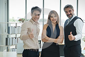 Portrait group of business people