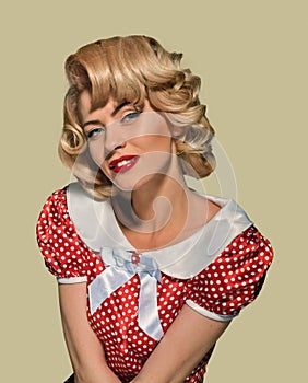 Portrait retro pinup woman