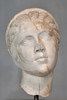 Portrait statue of Fulvia Plautilla.