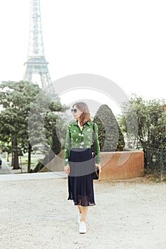 Portrait stylish woman background Eiffel Tower Paris