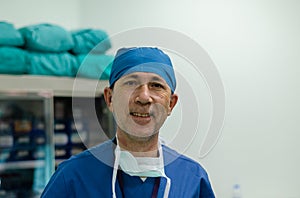 Portrait of the surgeon doctor