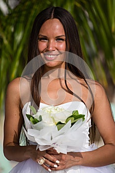 Portraitl happy bride