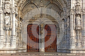 Portugal, Lisbon: architecture, Jeronimo monastery