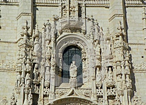 Portugal, Lisbon, Prasa do Imperio, Jeronimos Monastery, statues on the facade of the building photo