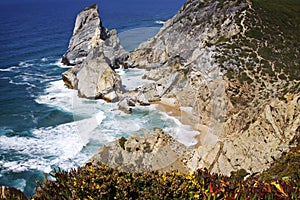 Portugal: Ursa beach bathing in sunshine