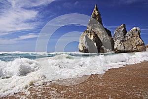 Portugal: Ursa beach bathing in sunshine