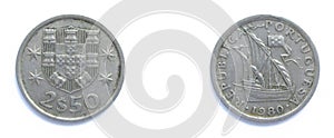 Portugués 2. 5 monedas 1980. monedas muestra pelo de espalda de a navegación barco 