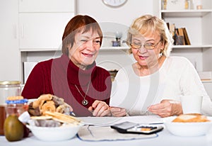 Positive old women with public utilities