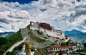 Potala Palace photo