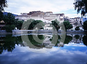 Potala palace in Lhasa photo