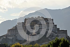 Potala Palace, Lhasa, Tibet photo