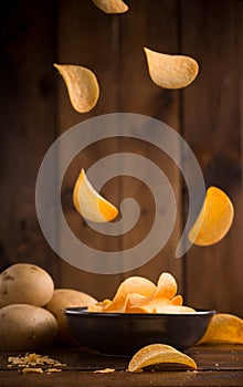 Potato chips falling