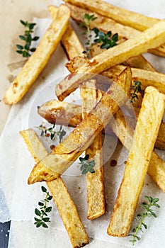 Potato Chips with Vinegar and Thyme