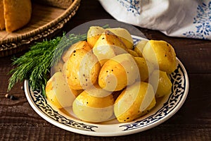 Potato salad with garlic oil and dill