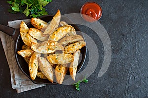 Potato wedges with cheese