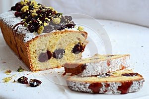 Pound cake with cherries