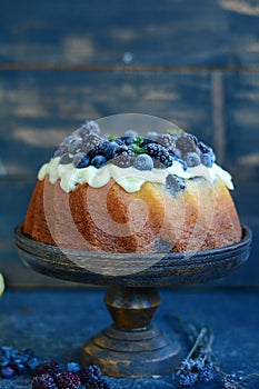 Pound Cake with forest fruits