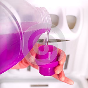 Pouring detergent for washing machine
