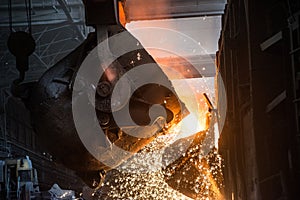 Pouring of liquid metal in open-hearth furnace