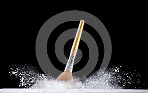 Powder brush