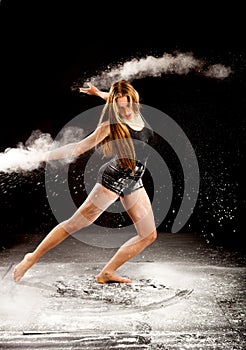 Powder contemporary dancer hands