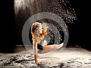 Powder dancer action
