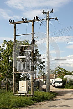 Power electric transformer