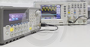 Power supplies and electronic measuring devices in the laboratory