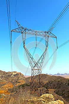 Power transmission tower