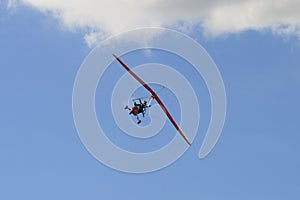 Powered paragliding trike