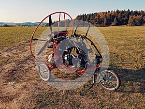 Powered paragliding vehicle