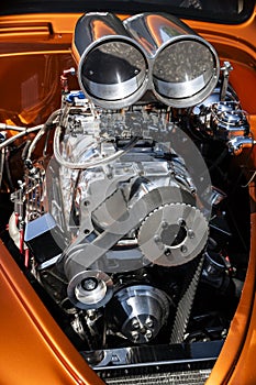 Powerful Racing Engine