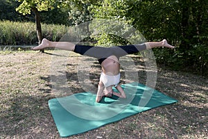 Practice Yoga Pregnancy Pose Split