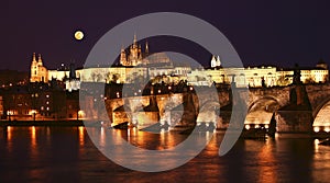 Praga ponte di notte 