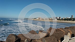 Praia Molhes. Torres. Rio Grande do Sul. CÃ©u Azul.