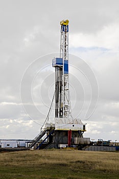 Prairie oil drilling rig