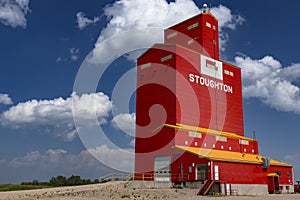 Prairie Skyscrapers: Stoughton Grain Elevator