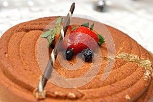 Praline mousse cake